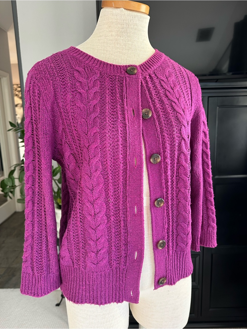 Caslon Nordstrom Magenta Cable Knit Button Cardigan size medium - Picture 1 of 13